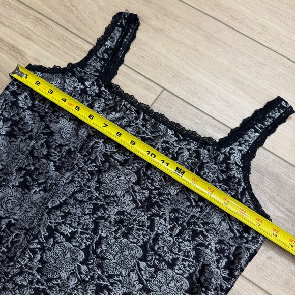 Vintage Cache Silver Black Floral Brocade Lace Trim Whimsigoth Top Tank XL NWT - Picture 8 of 8